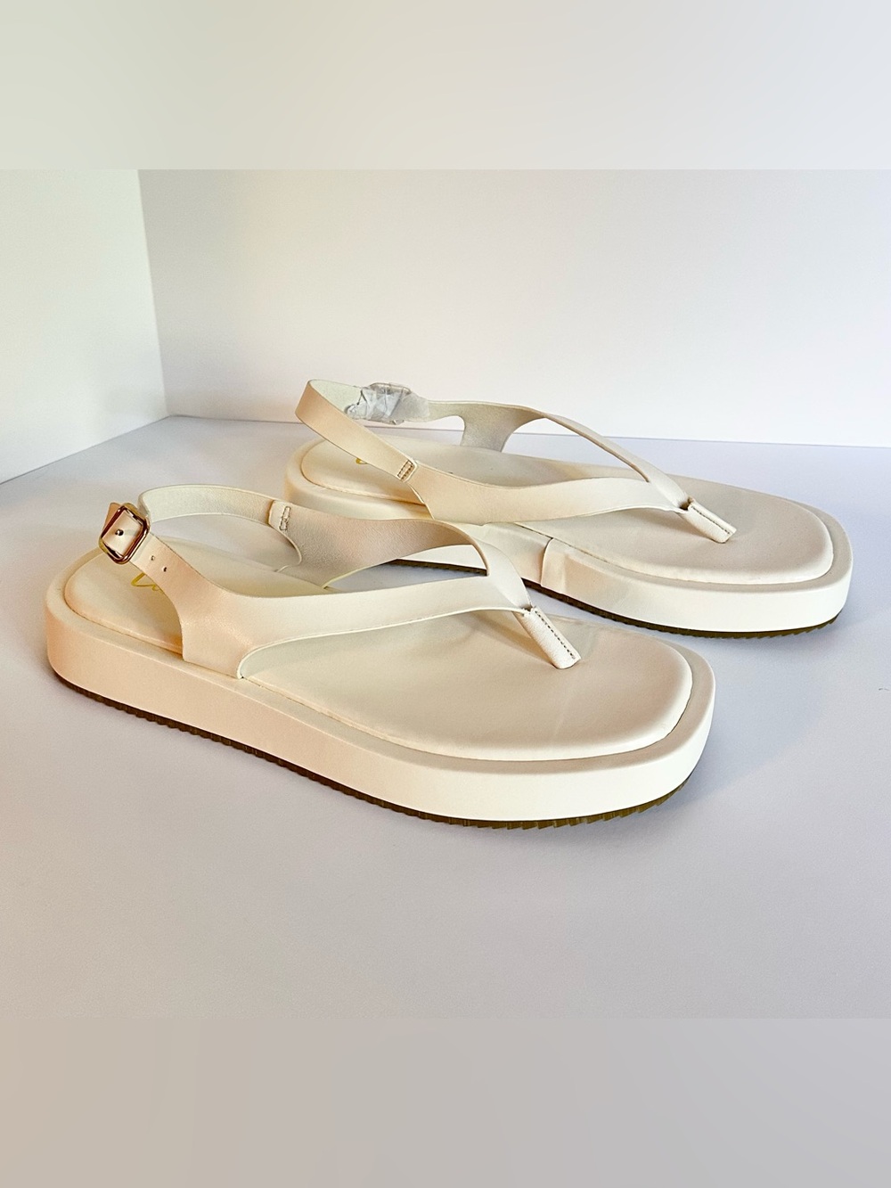 Lulus Maralynn Flatform Sandal